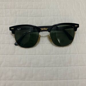 Ray Ban sunglasses. Only used a hand full of times.